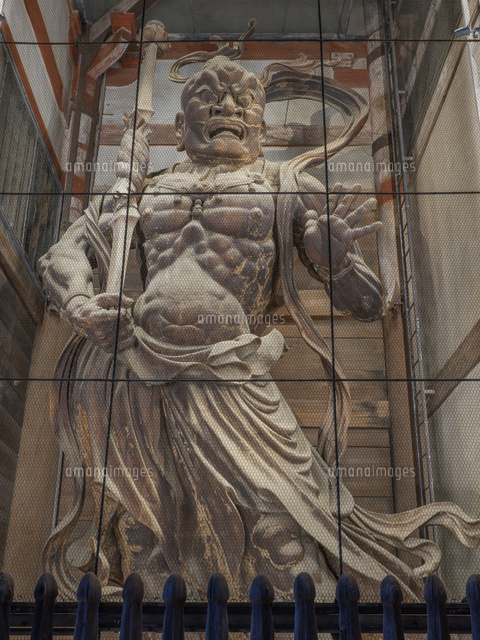 金剛力士像（阿形または吽形）